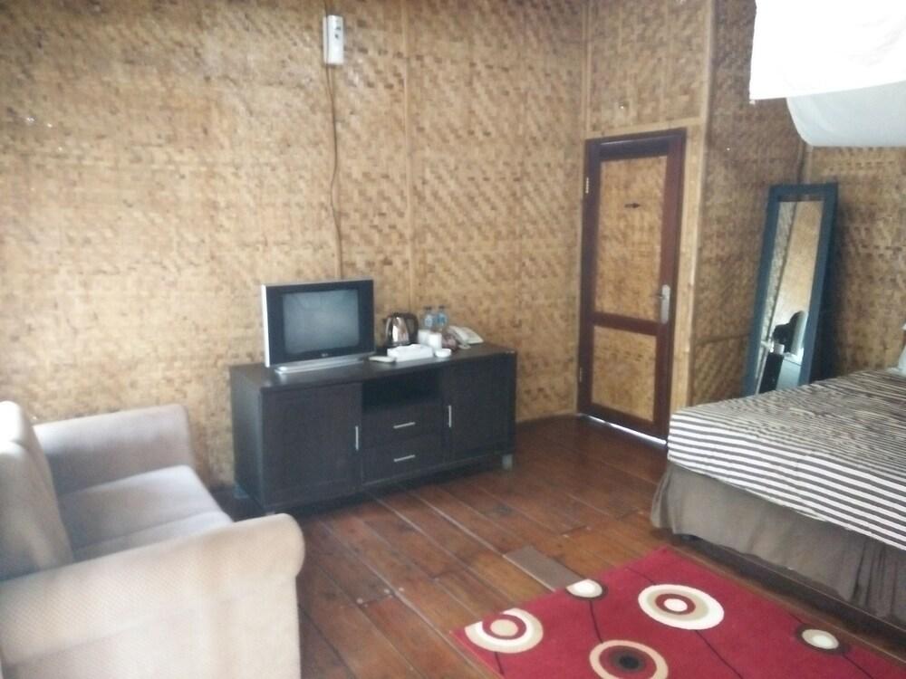 Bukit Alamanda Resort Garut Eksteriør billede