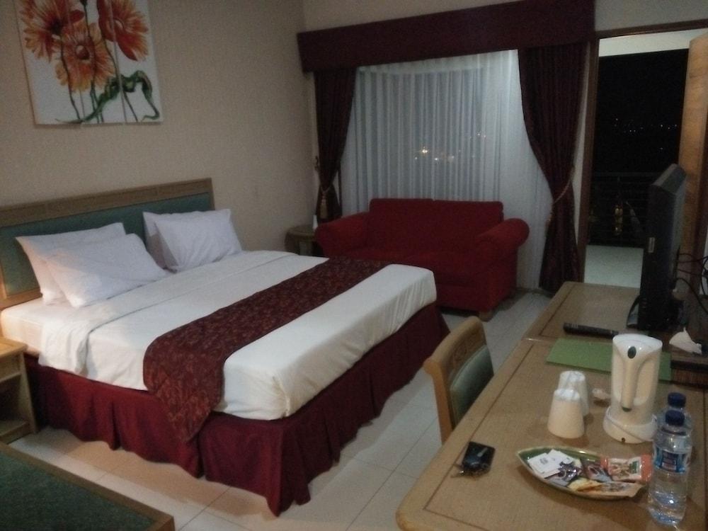 Bukit Alamanda Resort Garut Eksteriør billede
