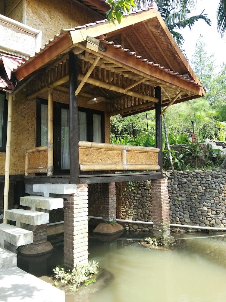 Bukit Alamanda Resort Garut Eksteriør billede