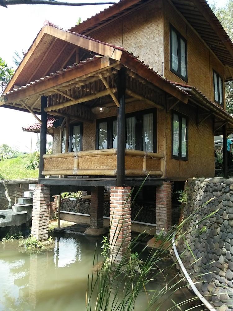 Bukit Alamanda Resort Garut Eksteriør billede