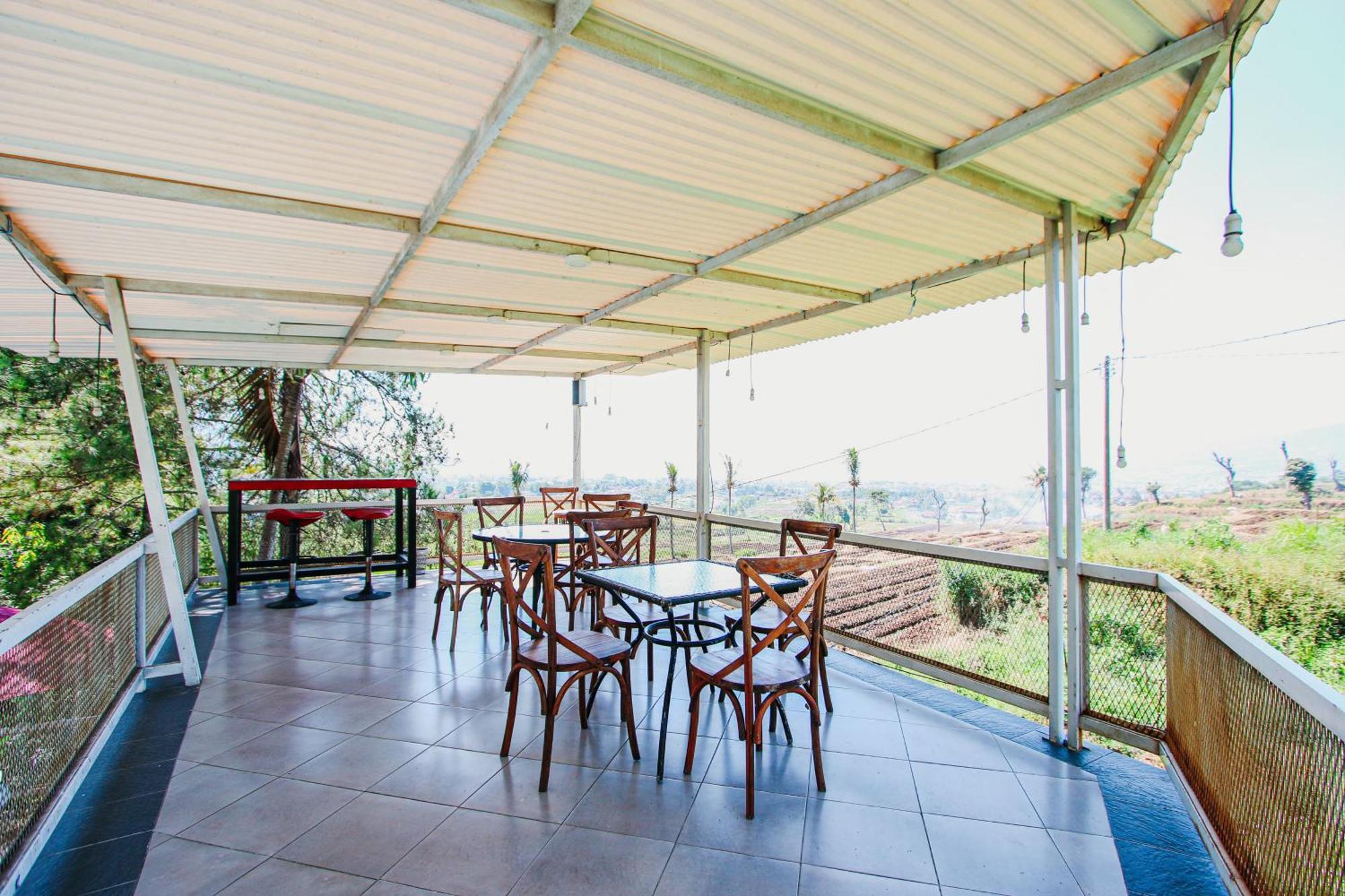 Bukit Alamanda Resort Garut Eksteriør billede