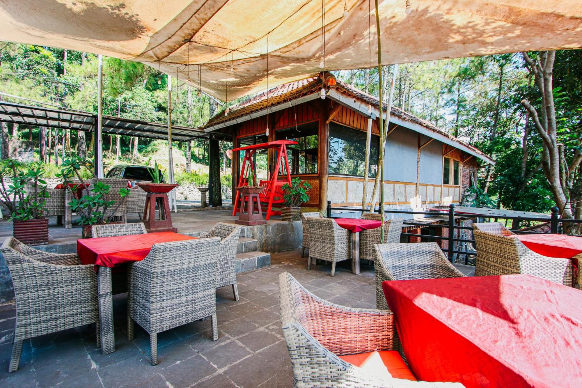 Bukit Alamanda Resort Garut Eksteriør billede