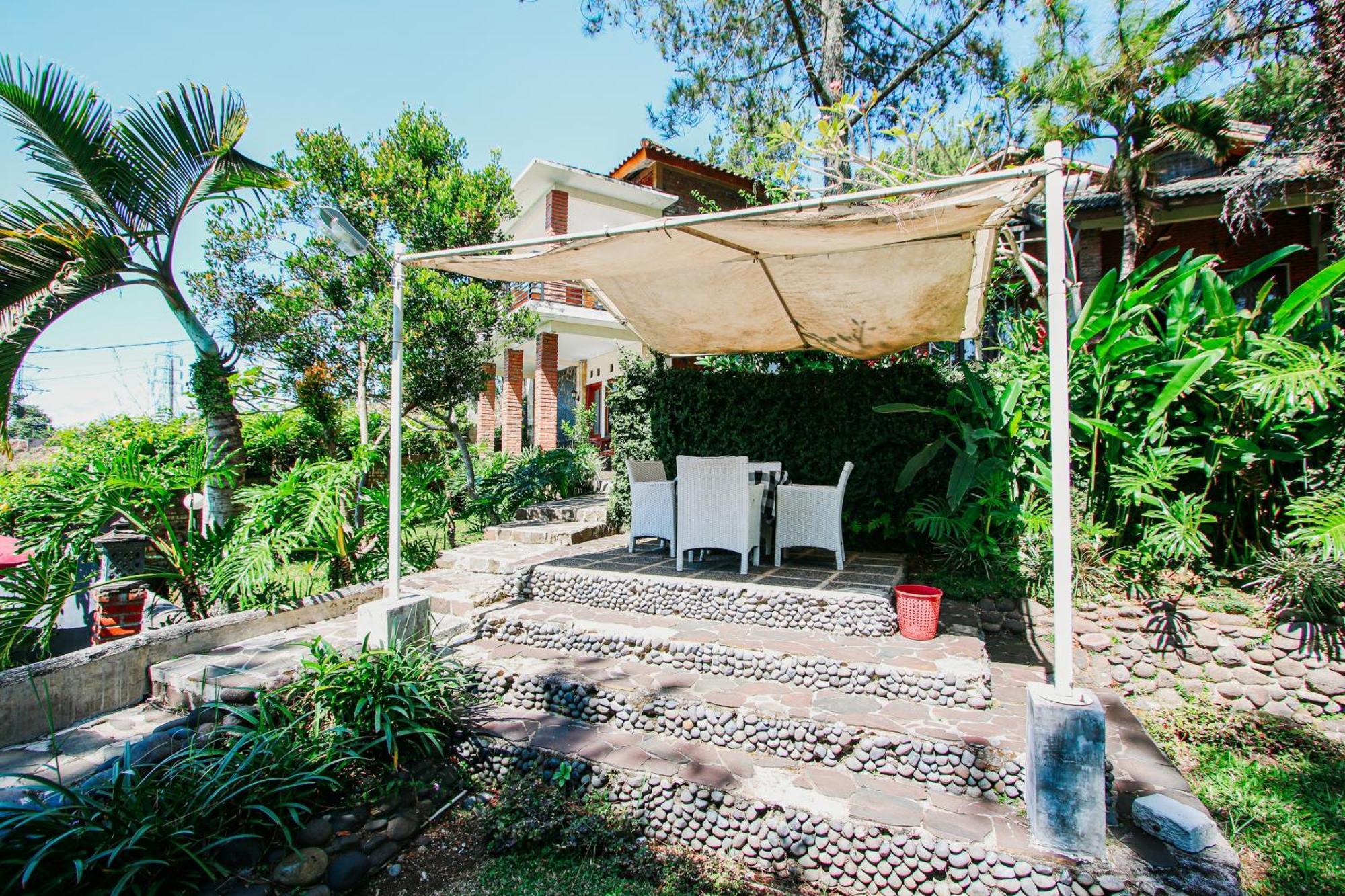 Bukit Alamanda Resort Garut Eksteriør billede